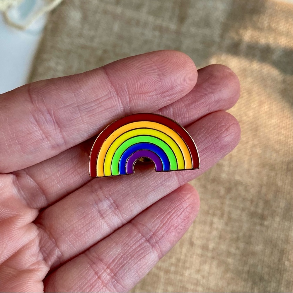 ✨ 3/$15 ✨ Enamel Pin Vibrant Rainbow Pride